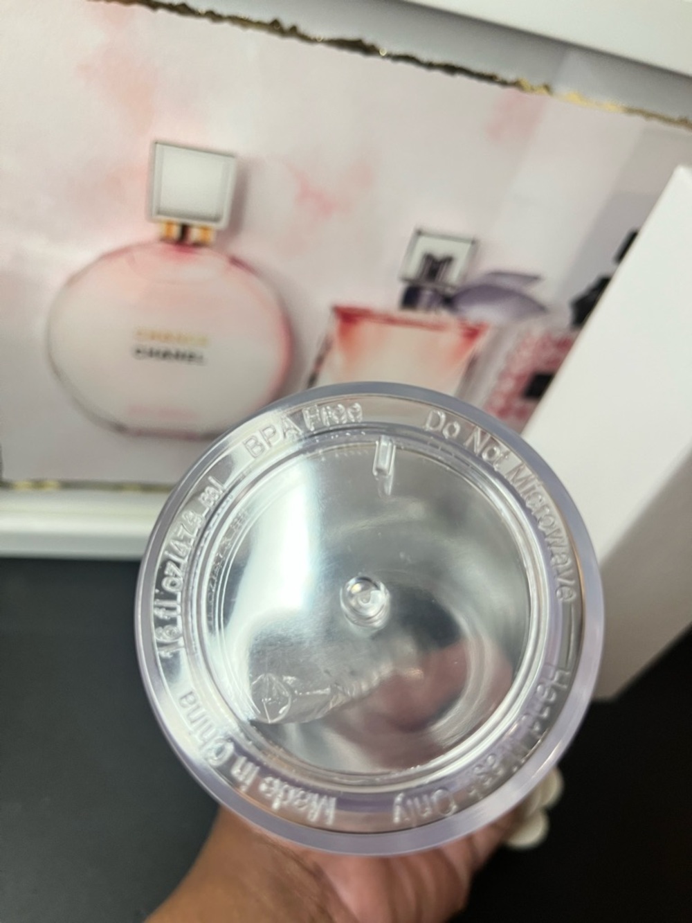 🆕Plastic (Bpa free)🍒 FASHION TUMBLER NWT ( handmade)NIB WITH STRAW TOPPER . - Picture 4 of 4